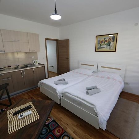 Apartments Una オフリド エクステリア 写真